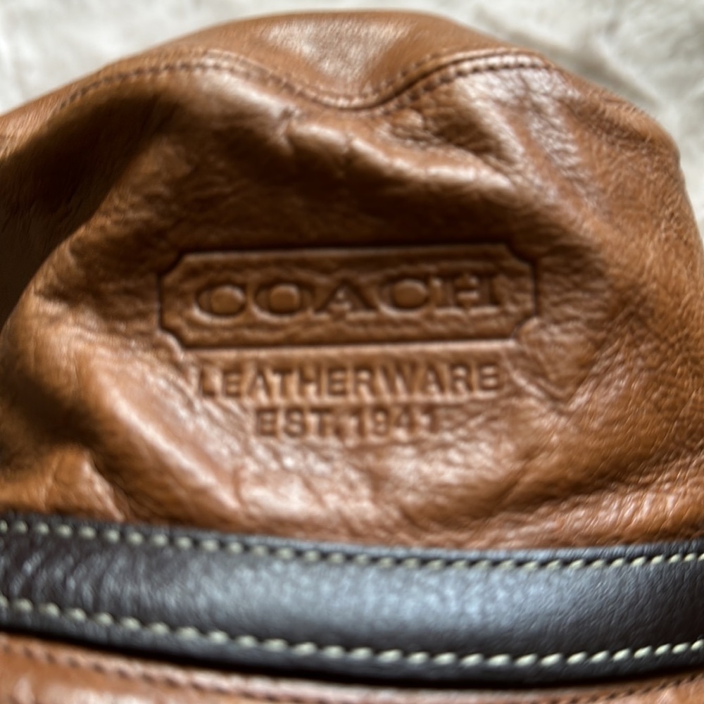Coach leather bucket hat. 100% Leather. Vintage style. No longer available - Picture 2 of 6